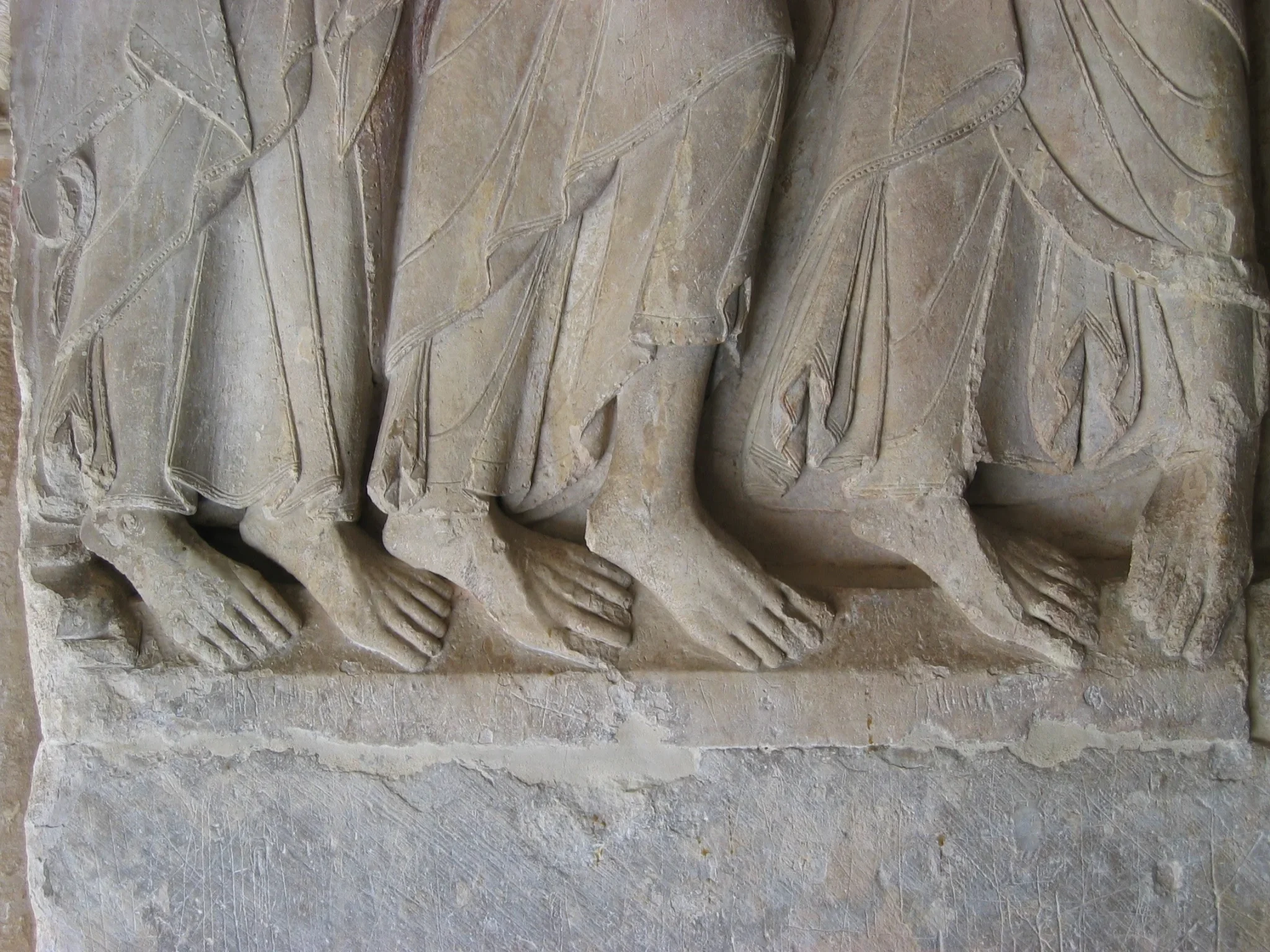 pies peregrinos monasterio Silos scaled