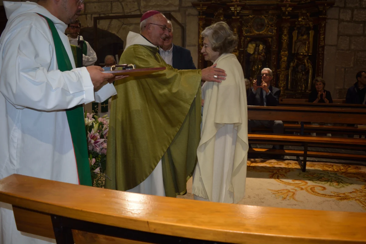 Cruz de Buenafuente para Ángela C. Ionescu