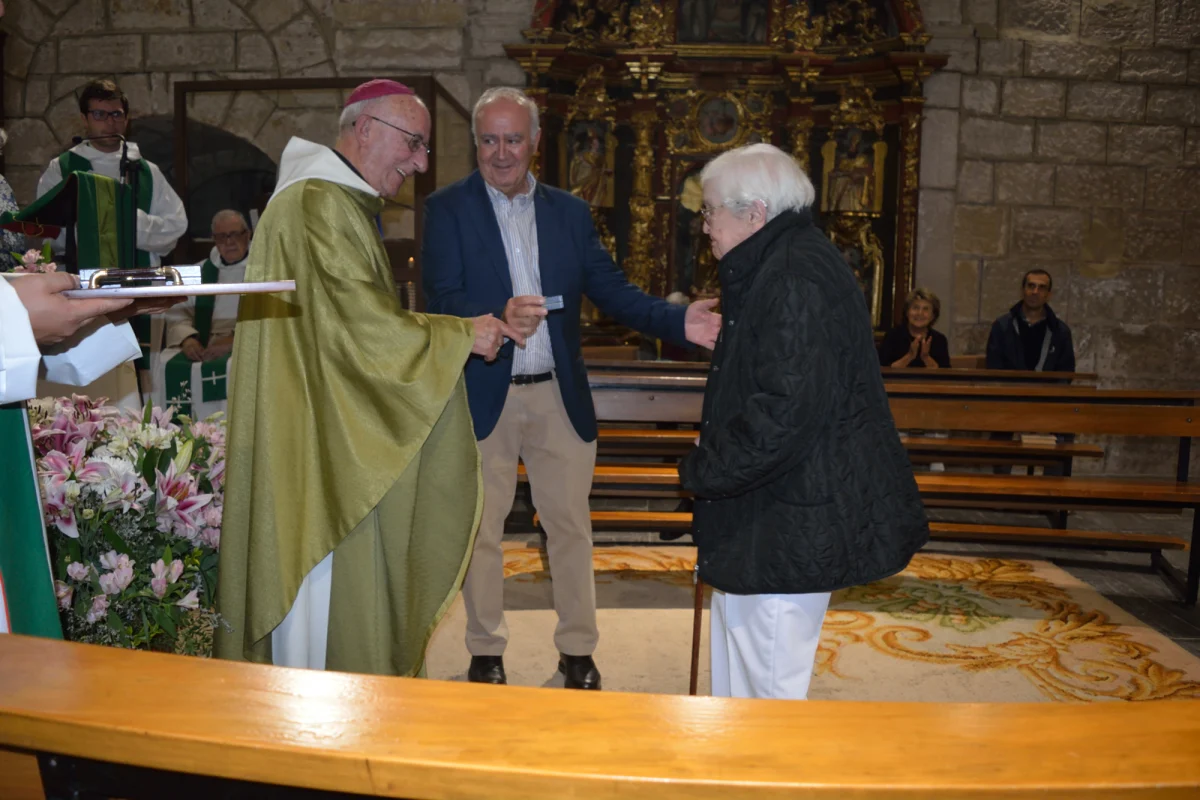 Cruz de Buenafuente para Josefina Fuentes